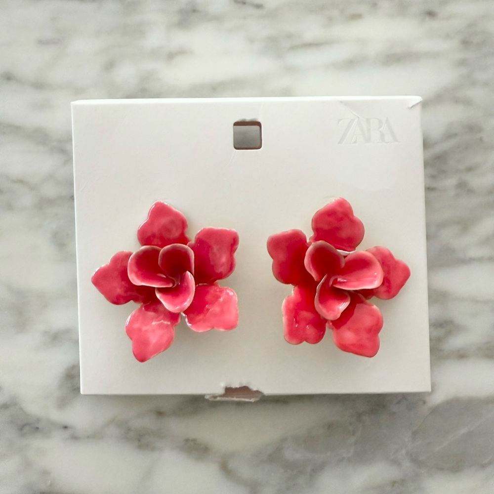 Zara Pink Enameled Maxi Flower Earrings SS25